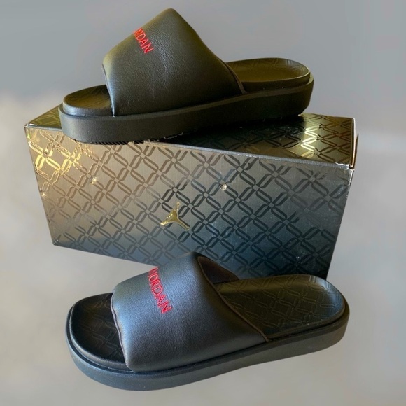 JORDAN SOPHIA Platform SLIDES MULE Size 11 Black Red AIR JORDAN Letters Gothic - Picture 12 of 12